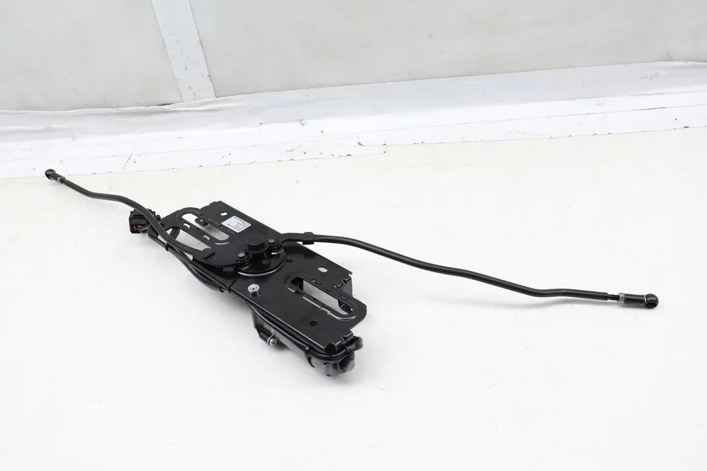 Direct From Manufacturer Audi Front Convertible Top Latch / Motor Assembly 8V7871499