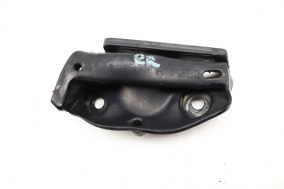 BMW Rear Right Bumper Tail Light Mount / Bracket 51127118194 Express Delivery
